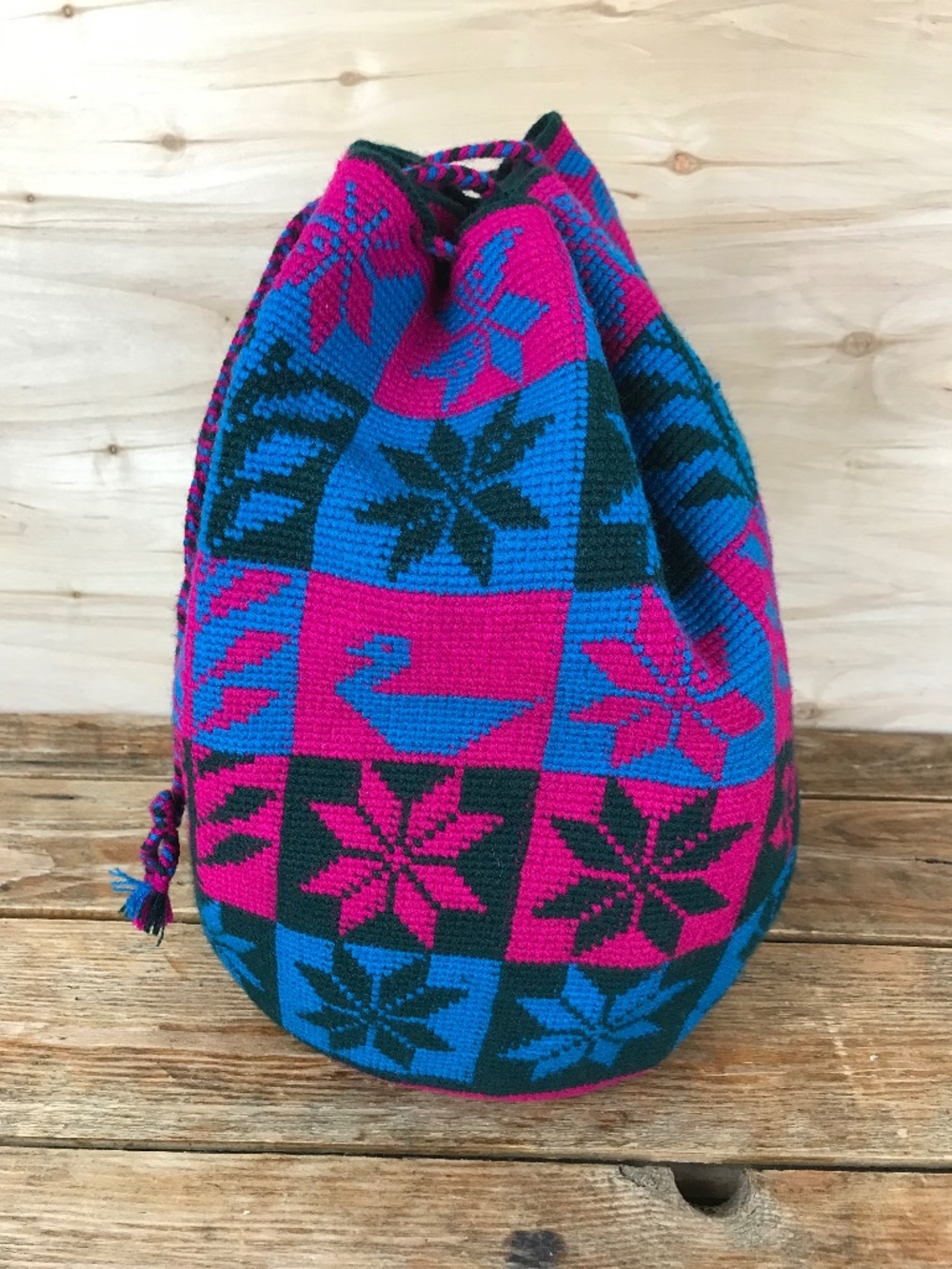 Wayúu Mochila Bucket Bag Unmarked Drawstring Handmade Dark Pink‎ Blue Black